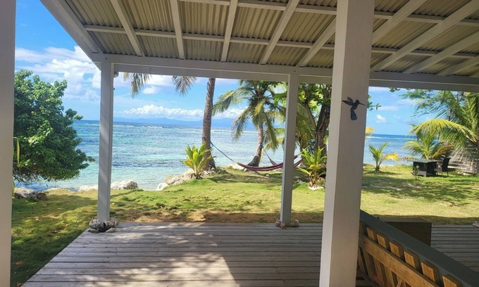 Grand-Bourg House | Effet Lagon: Idyllic Creole Cottage by the Beach