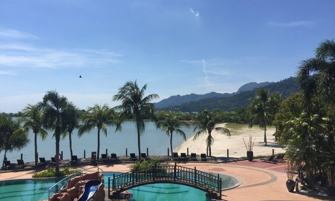 Kuala Teriang Hotel | Relax at Langkawi Lagoon Beach Resort with Pool & Spa