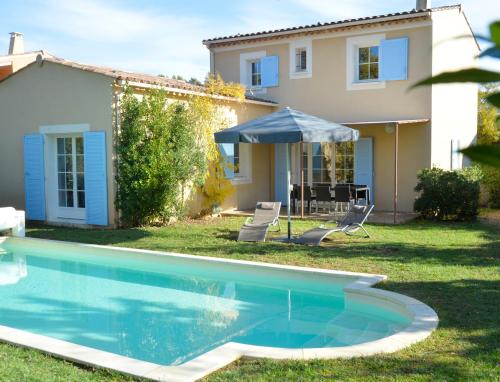 Saint-Saturnin-les-Apt Villa | Seaside Retreat at Lagrange Vacances - Le Clos Savornin