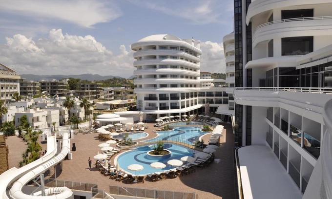 Okurcalar Hotel | Relax at Laguna Beach Alya Resort & Spa with Oceanfront Views