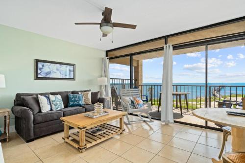 Rockport Apartment | Spectacular LR 308 with Bay View, Pool & Hot Tub