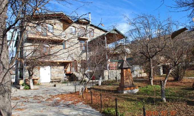 Lahich House | Relax at Lahıc Guesthouse: Highly Rated with Family Amenities