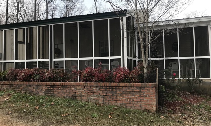 Prosperity House | Lake Access House: Pet-Friendly Getaway with 9.8 Rating