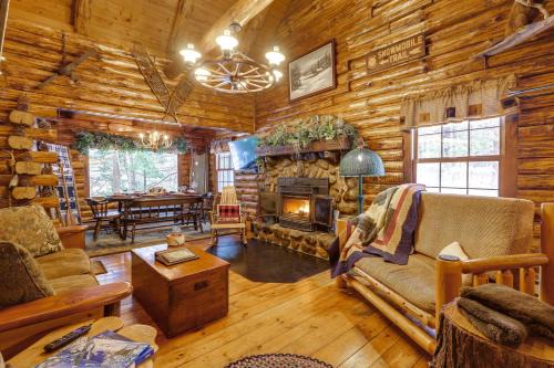 Lake Luzerne House | Idyllic Lake Luzerne Cabin with Private Beach Access
