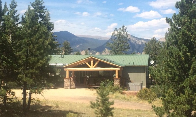 Estes Park House | Lake & Mountain View Retreat with Private Hot Tub & WIFI