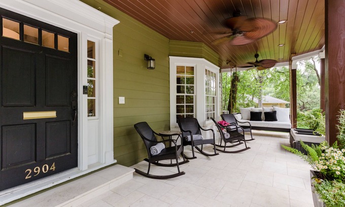 Tarrytown House | Lake Austin Retreat: Pet-Friendly Getaway Near Downtown