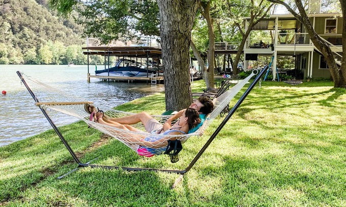 Lake Austin Village House | Waterfront Estate on Lake Austin - 5 Bedrooms & 4 Baths