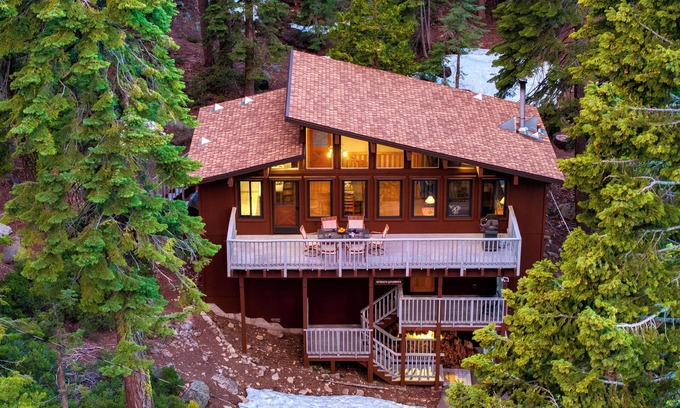Chamberlands House | Experience Tahoe Timber: Beach & Lake Access Awaits
