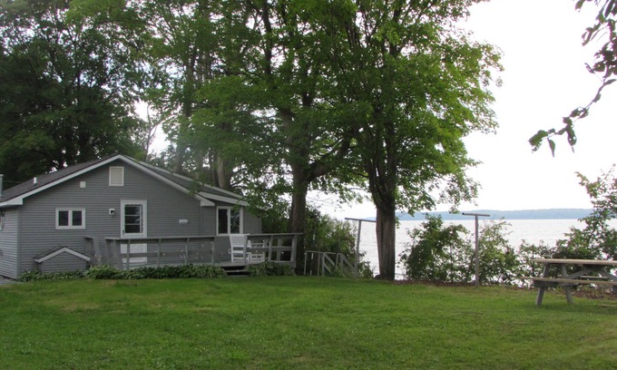 Swanton Cottage | Experience Lake Champlain Shoreline Cottage - 9.8 Guest Rated