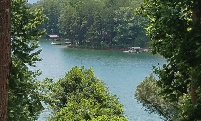 Hayesville Cottage | Experience Lake Chatuge Cottages with Stunning Views & Spa