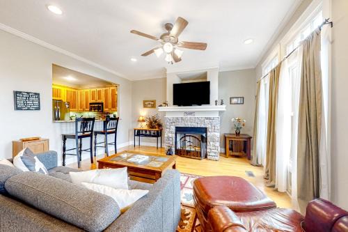 Hiawassee Apartment | Discover Lake Chatuge Lookout: Family-Friendly Retreat