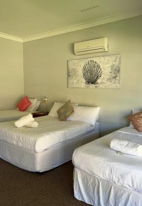 Lake Clifton Hotel | lake clifton tavern and motel