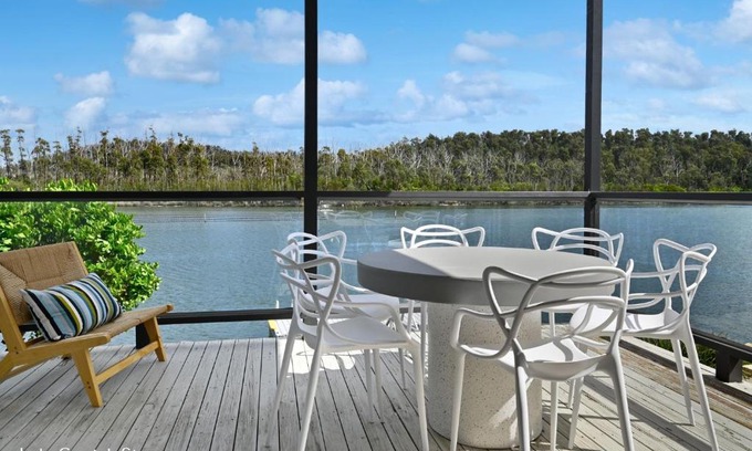 Lake Conjola House | Lake Conjola, Deepwater resort Cabin 21