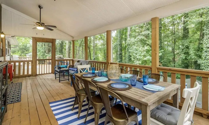 Gainesville Cottage | Premier Lake Cottage with Game Room, Dock & Fire Pit