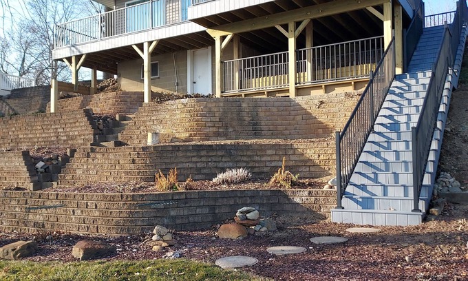 LaGrange House | Lakefront Cottage with Breathtaking Views Near Shipshewana