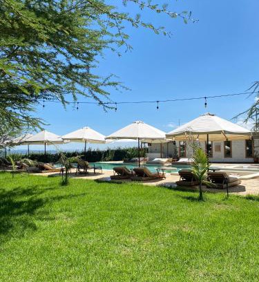 Gilgil Hotel | Discover Lake Elementaita Manor: 5-Star Oceanfront Retreat