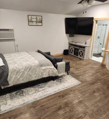 Quitman House | Lake Fork Getaway!