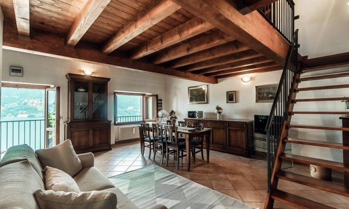 Blevio Apartment | Lake Frame - MyHomeinComo