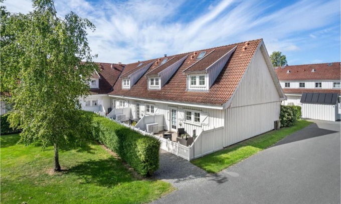 Nykobing Sjaelland Apartment | Family-Friendly 3 Bedroom Apartment with Pool in Nykøbing Sj