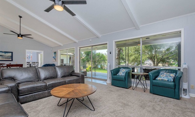 Marble Falls House | Lake Front Family Retreat-Colorado Arm of LBJ!