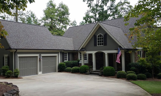 Lake Oconee House | Lake Front Retreat with Golf Course Views and Pool Access