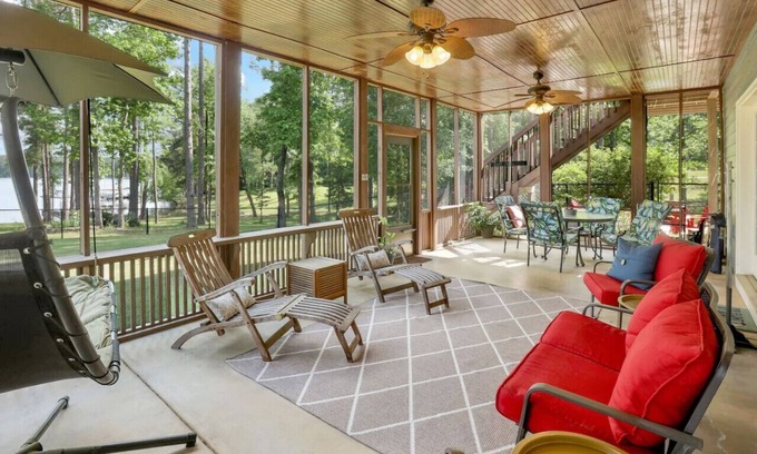 Appling House | Idyllic Lakefront Home with Private Dock & Pet-Friendly Amenities