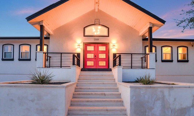 Highland Lake Estates House | Lake Front Paradise: Pool, Dock, Views & 10/10 Guest Rating!