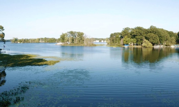 Plainwell House | Beautiful Lake Front Retreat @ Pine Lake with Kayaks & Views