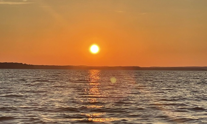 Avinger Cabin | Beautiful Lakefront Retreat with Child-Friendly Amenities