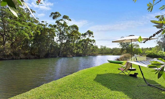 Lake Tabourie House | Pet-Friendly Retreat with Scenic Lake Frontage