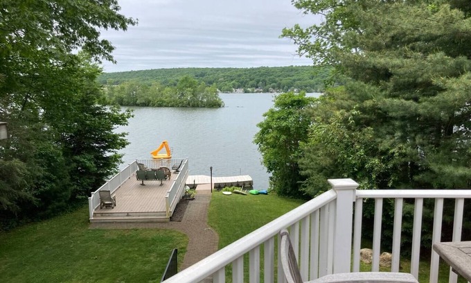 Lake Pocotopaug House | Lake Fun: PingPong, Pool Table, Slide, EV Charger