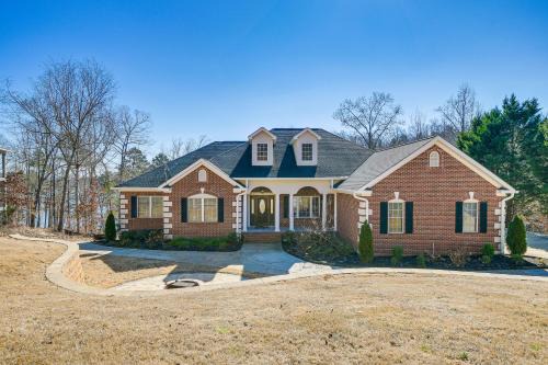 Fair Play House | Lake Hartwell Retreat with Private Dock and Fire Pit
