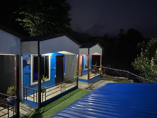 Ukhimath Resort | Explore Lake Haven Resort: Family-Friendly Getaway in Sari