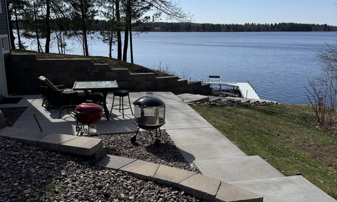 Holcombe Cabin | Inviting Lake Holcombe Lakehouse with Pool & Party Shed