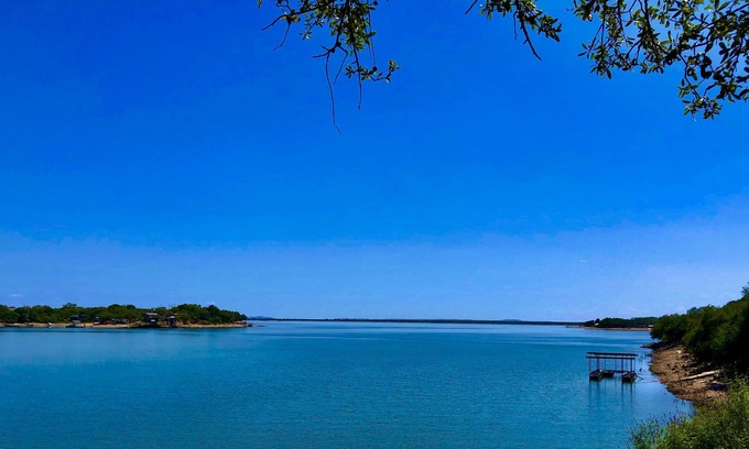 Burnet House | Tranquil Lake Buchanan Home with Ocean View & Family-Friendly