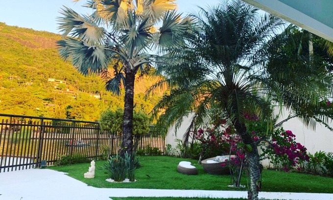 Barra da Tijuca House | Serene Lake House Escape on Barra da Tijuca Island