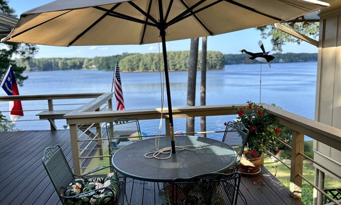 Whispering Pines House | Elegant Lake House Retreat on Thagards Lake, Pinehurst