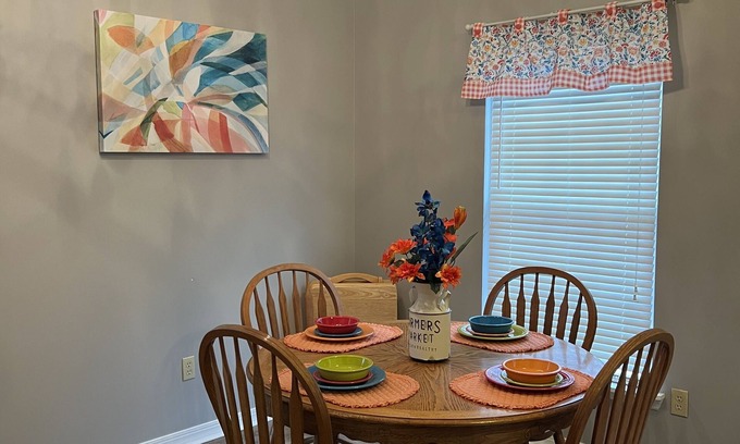 Leesburg House | Relax at Lake House on Weiss Lake with Family-Friendly Amenities