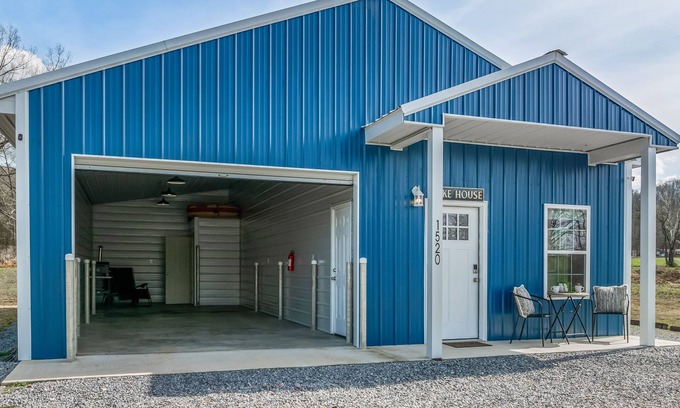 Groveoak House | Pet-Friendly Lake House 1520: Waterfront Retreat Awaits
