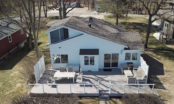 Richwood Cabin | Experience Lake Ida Oasis: Rated 10/10 with Ocean Views