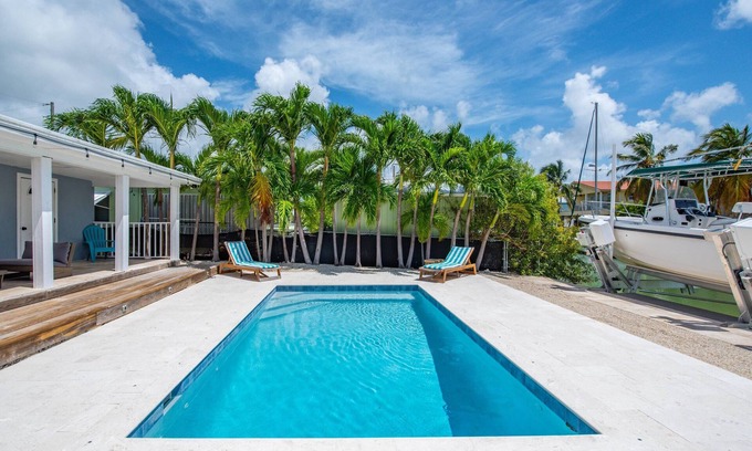 Summerland Key House | Pet-Friendly Canal Front Home on Summerland Key Awaits