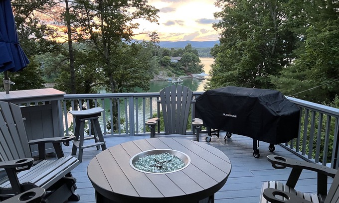 Nebo Cottage | Serene Lake James Getaway with Waterfront Views & Private Dock