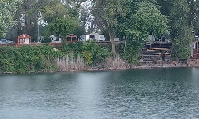 Portage RV Rental | Relaxing Lake Lot Camping with Pool and Spa Amenities