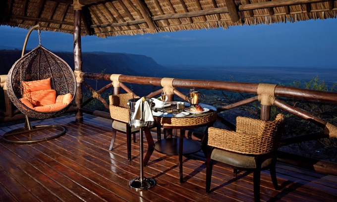Mto wa Mbu Cabin | Discover Lake Manyara Kilimamoja Lodge: A 5-Star Retreat