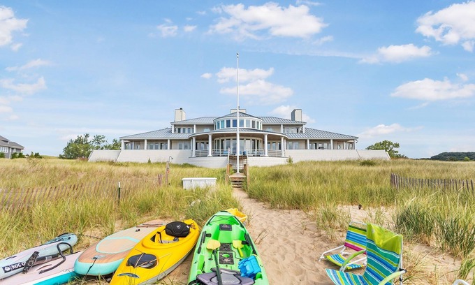 Saugatuck House | Lake Michigan Escape in Saugatuck: Heated Pool & Spa Retreat