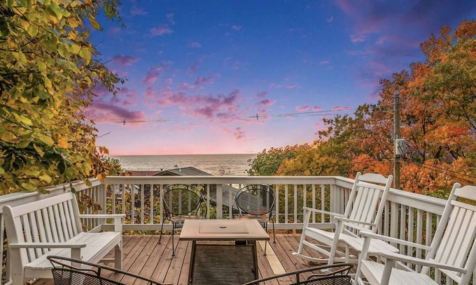 Macatawa House | Sunset Views and Private Beach at Macatawa Home Retreat