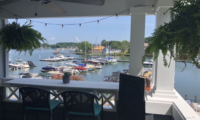 Cornelius Condo | Waterfront Lake Norman Condo: Perfect for Families and Pets