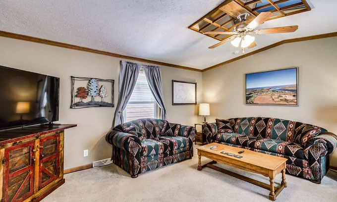 Baudette Cabin | Premier Lake of the Woods & Rainy River Escape with Spa