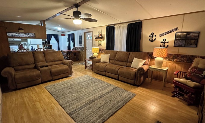 Moore Haven House | Lake Okeechobee Hydeaway: Perfect for Boaters & Families