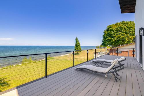Waterport House | Lake Ontario Hideaway - Nature and Stillness Await!